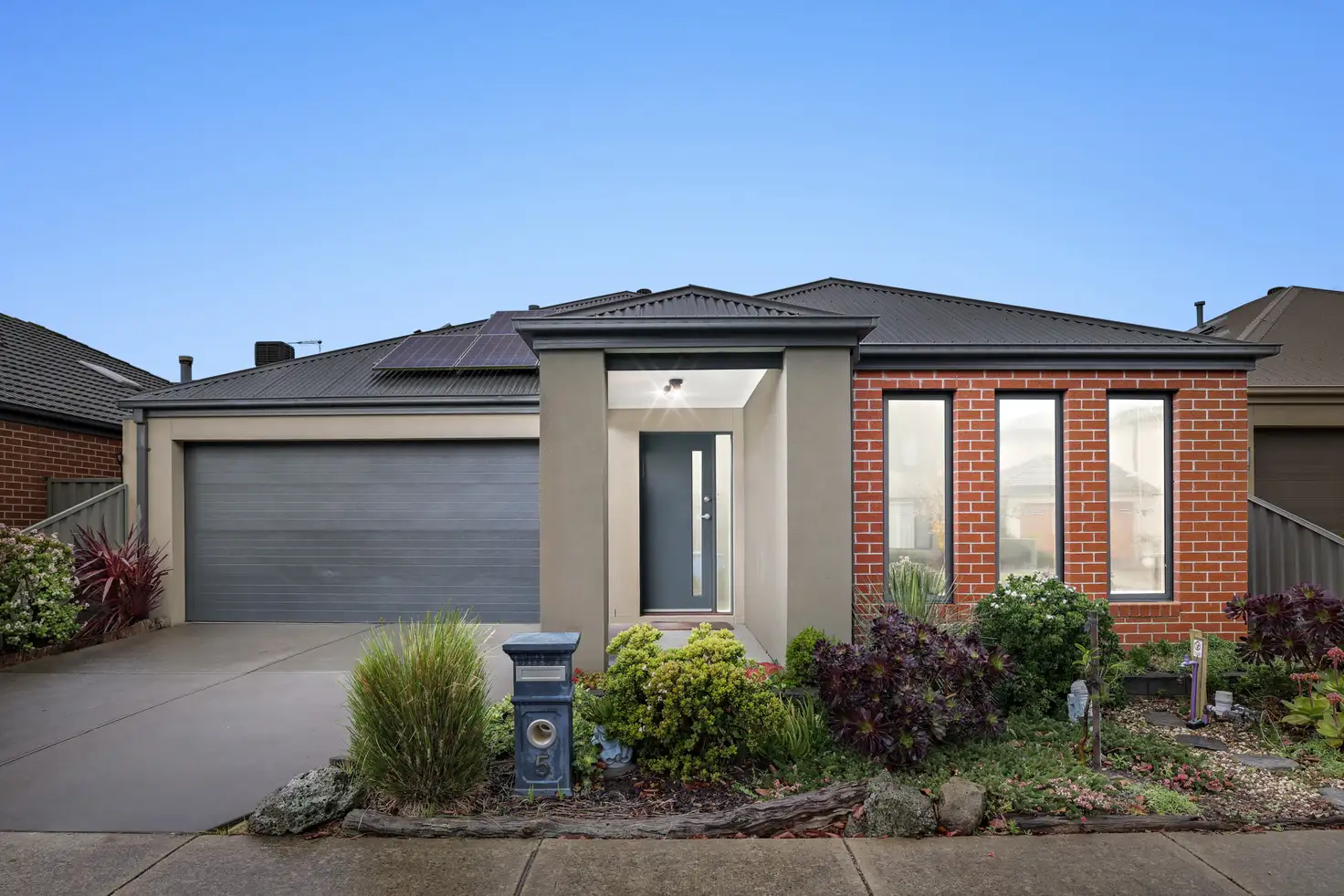 Main view of Homely house listing, 5 Rupert Street, Cranbourne East VIC 3977