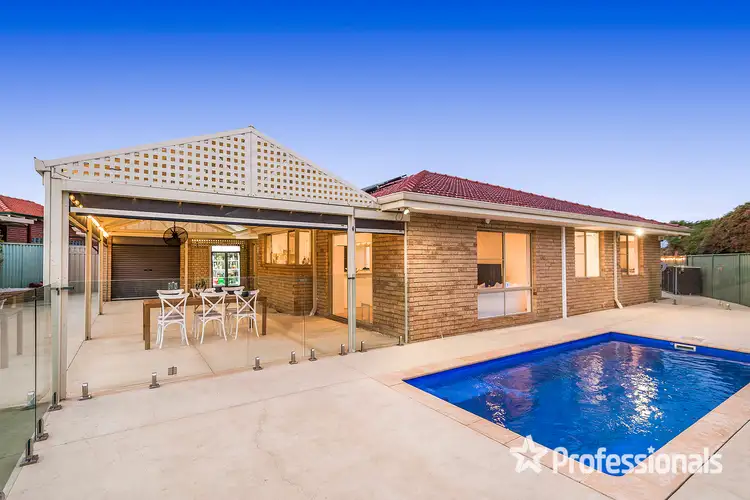 11 Grange Court, Kingsley WA 6026