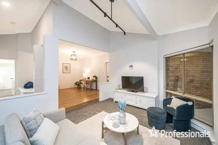 Fifth view of Homely house listing, 11 Grange Court, Kingsley WA 6026