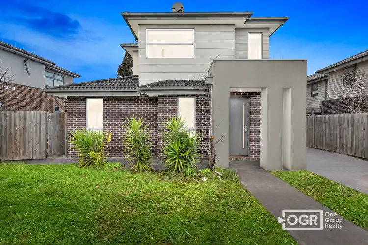 Main view of Homely townhouse listing, 1/882 Pascoe Vale Road, Glenroy VIC 3046