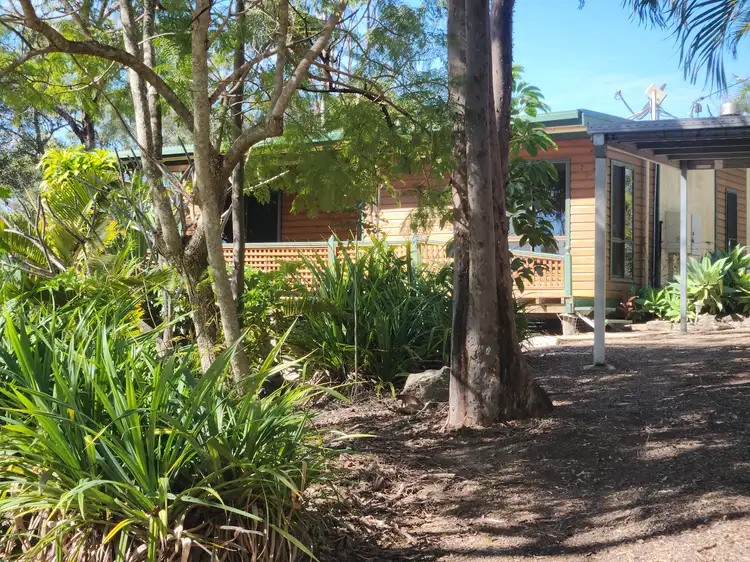 35 Schuhs Lookout Road, Mount Perry QLD 4671