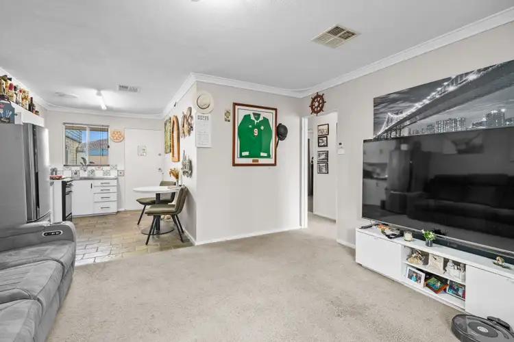 Seventh view of Homely house listing, 2/6 Uldina Place, Pinjarra WA 6208