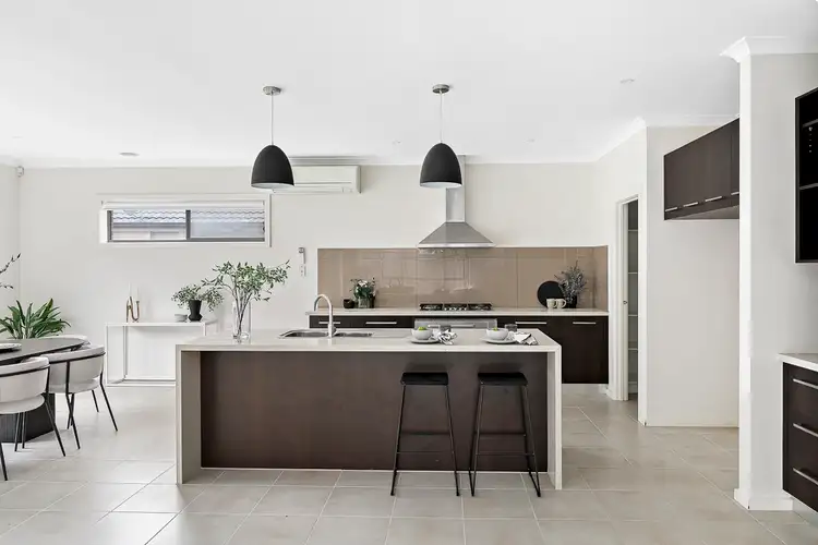 Fifth view of Homely house listing, 4 Carisbrook Street, Caroline Springs VIC 3023