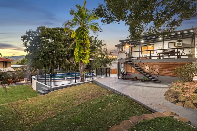2 Bursaria Court, Everton Hills QLD 4053