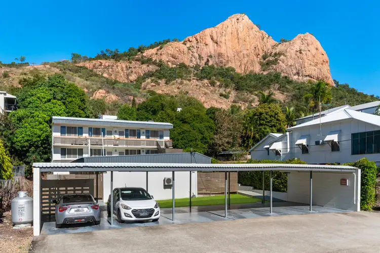 2/300 Stanley Street, North Ward QLD 4810
