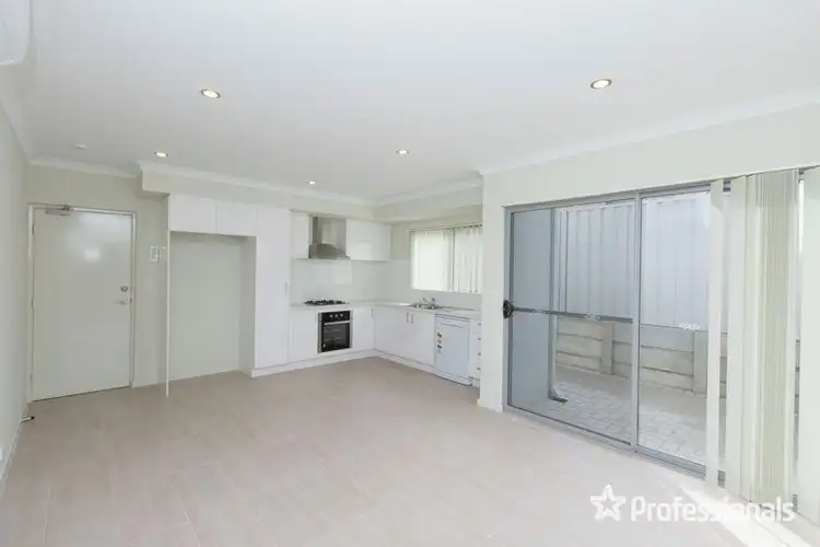 Fourth view of Homely unit listing, 2/22 Myimbar Way, Nollamara WA 6061