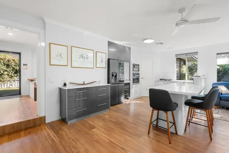 20A Stratford Street