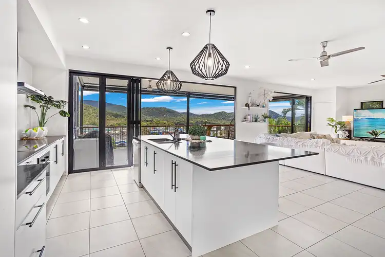 20 Whitehaven Crescent