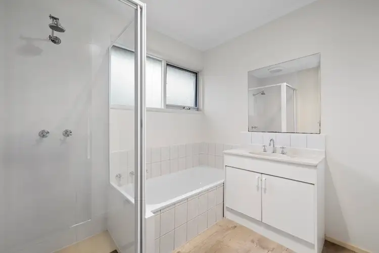 Fourth view of Homely unit listing, 2/17 Catherine Parade, Frankston VIC 3199