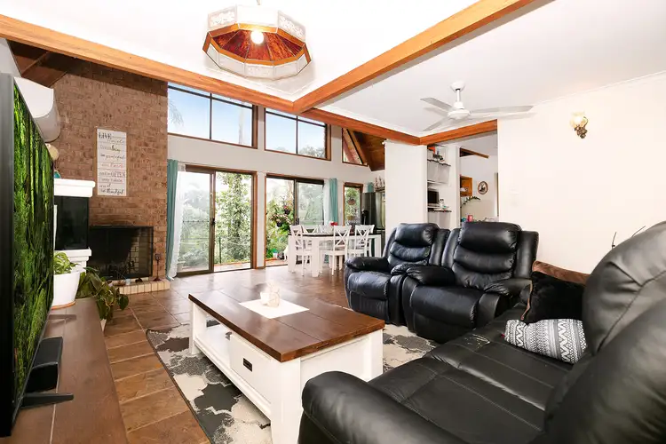 16 Teenan Street, Ferny Hills QLD 4055