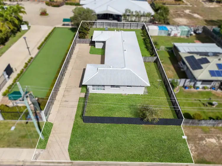 1 & 2/31 Maria Street, Rasmussen QLD 4815