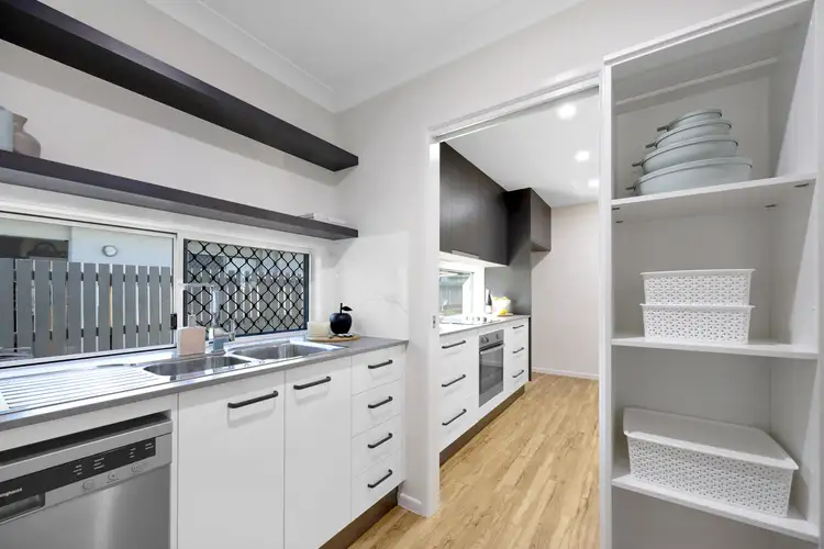 Fifth view of Homely house listing, 17 Bellavista Circuit, Beaconsfield QLD 4740