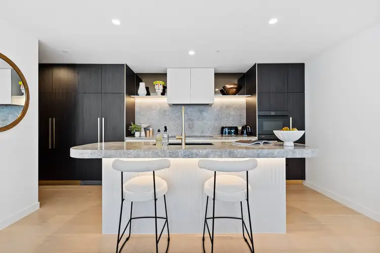 903/122 Surf Parade, Broadbeach QLD 4218