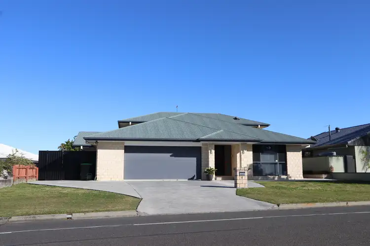 Main view of Homely house listing, 4 Kallaroo Crescent, Ashmore QLD 4214