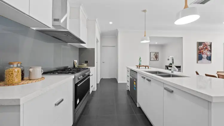 Sixth view of Homely house listing, 13 Splendid Road, Donnybrook VIC 3064