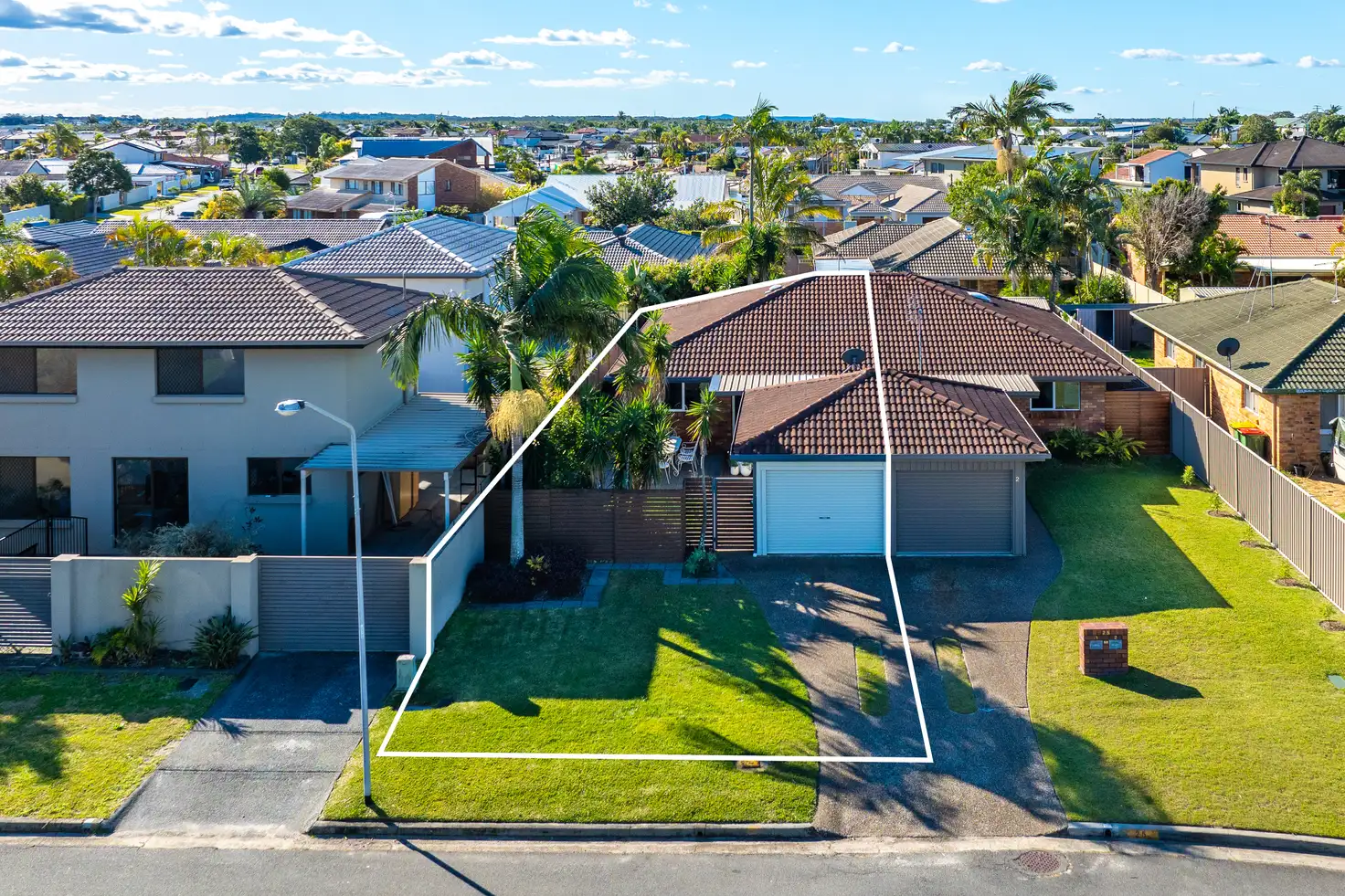 Main view of Homely semi-detached listing, 1/25 Maiala Close, Paradise Point QLD 4216