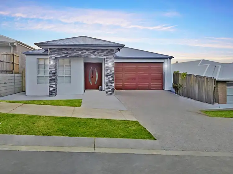 66 Brooklyn Circuit, Spring Mountain QLD 4300