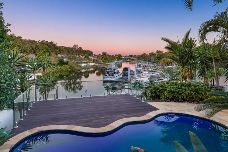 7 Carrara Road, Carrara QLD 4211