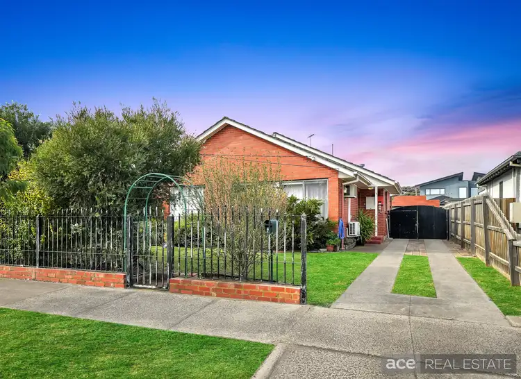 Second view of Homely house listing, 7 Snowden Street, Laverton VIC 3028