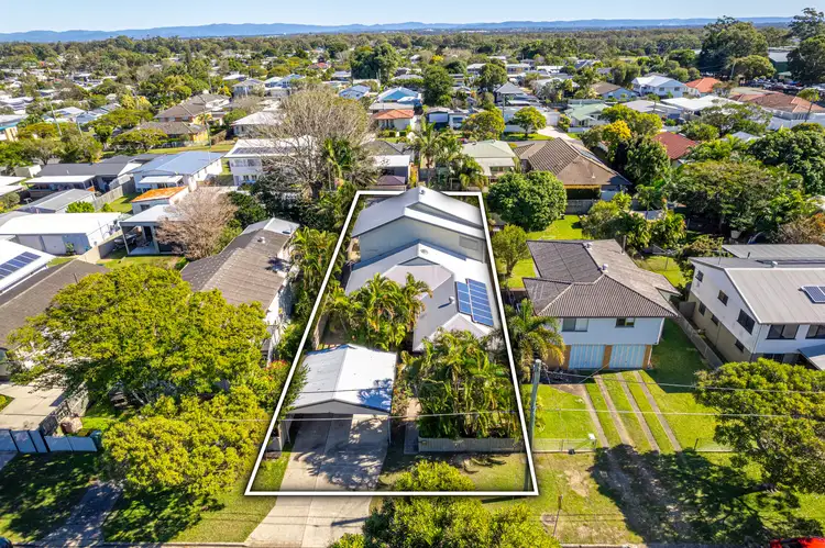 77 Thomas Street, Clontarf QLD 4019