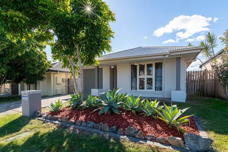 8 Pleasant Drive, Redbank Plains QLD 4301