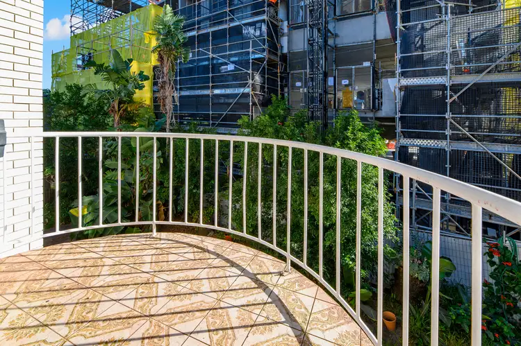 Fifth view of Homely apartment listing, 6/33 Chelsea Avenue, Broadbeach QLD 4218