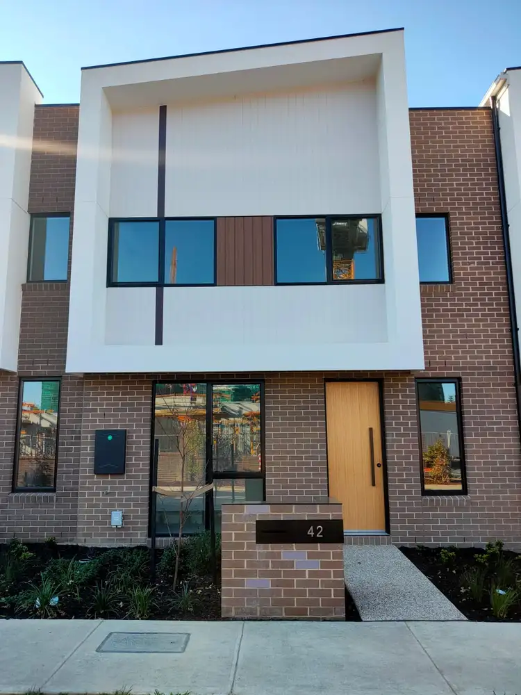 42 Northcote Circuit, Burwood East VIC 3151