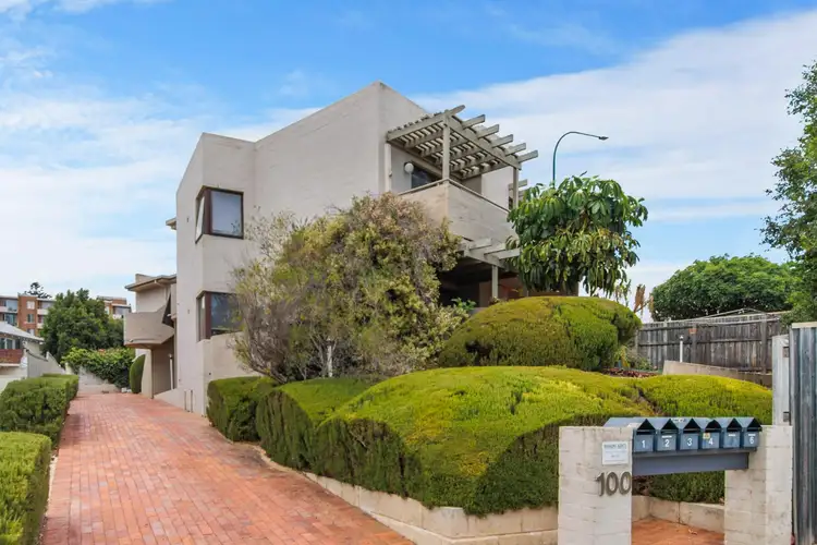 2/100 McMaster Street, Victoria Park WA 6100