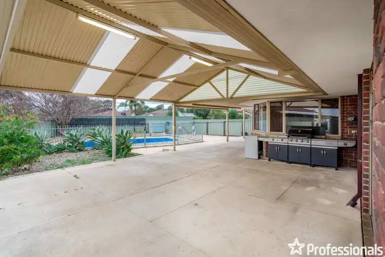 22 Gaze Court, Armadale WA 6112