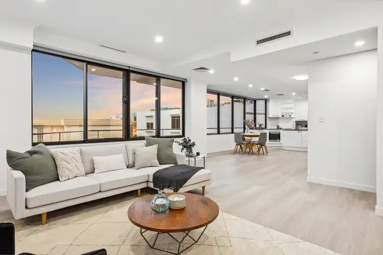 Main view of Homely apartment listing, 3/76 Mill Point Road, South Perth WA 6151