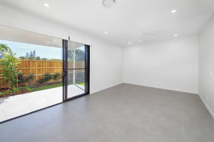 10/1 Lake Serenity Boulevard