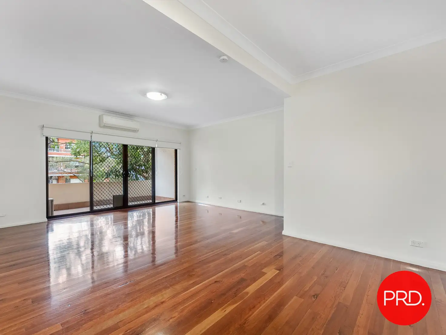 Main view of Homely unit listing, 4/32 Bembridge Street, Carlton NSW 2218