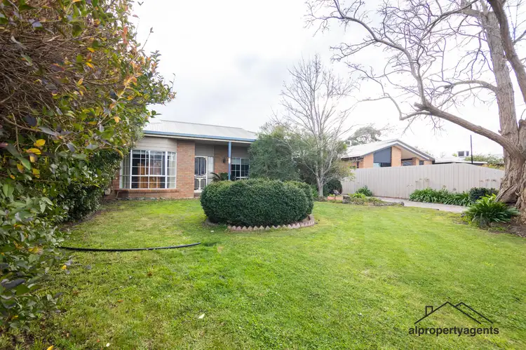 1 Pioneer Court, Horsham VIC 3400