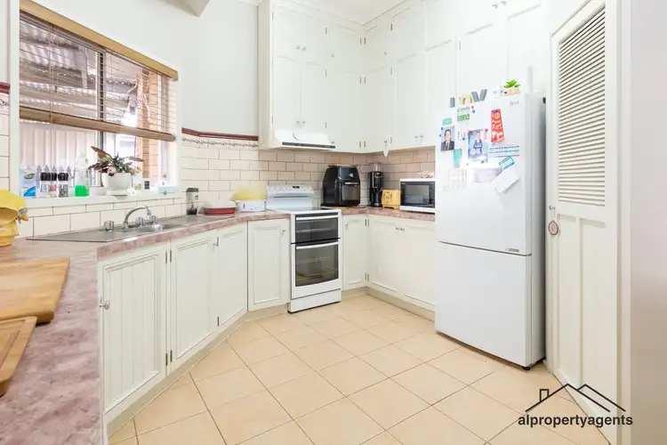 Fifth view of Homely house listing, 1 Pioneer Court, Horsham VIC 3400