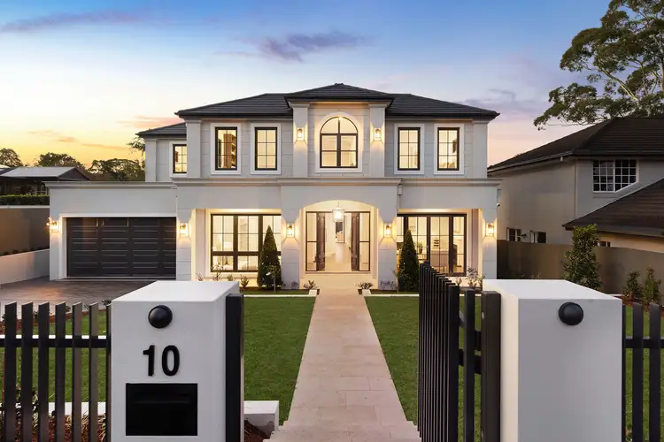 10 Carissa Avenue, St Ives NSW 2075