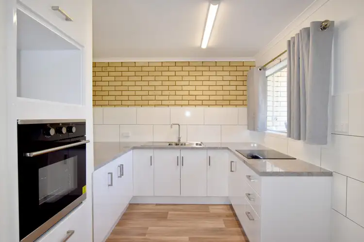 Fifth view of Homely unit listing, 2/303 J Hickey Avenue, Clinton QLD 4680