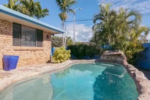 32 Mountain View Avenue, Burleigh Waters QLD 4220
