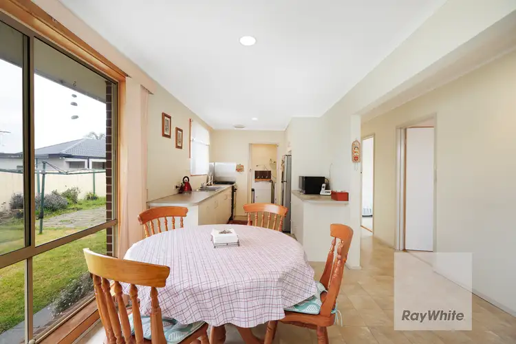 Fifth view of Homely house listing, 3 Altair Court, Gladstone Park VIC 3043