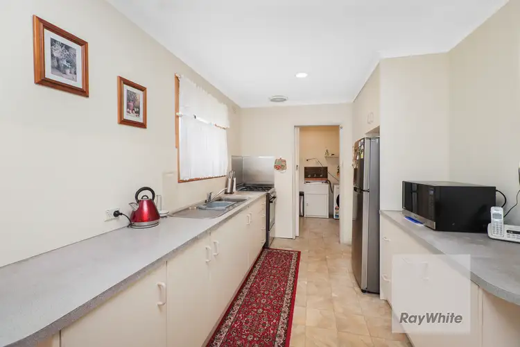 Sixth view of Homely house listing, 3 Altair Court, Gladstone Park VIC 3043