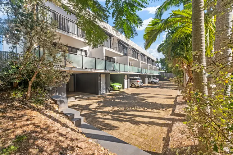 1/17 Parkedge Road, Sunshine Beach QLD 4567
