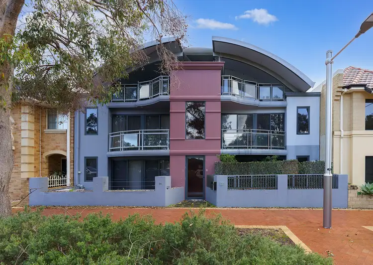 54 Lakeside Drive, Joondalup WA 6027