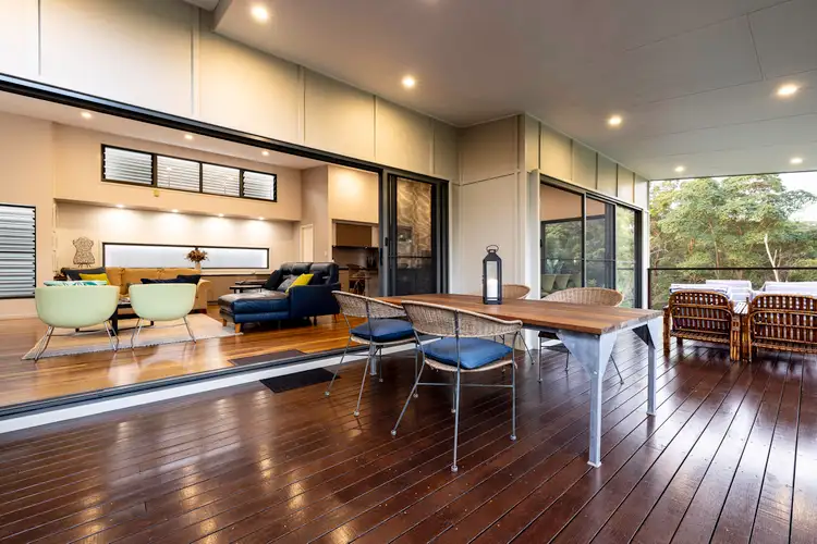 11 John Lesslie Court