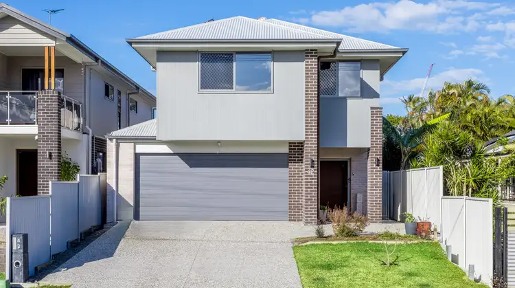 42 Central Avenue, Scarborough QLD 4020