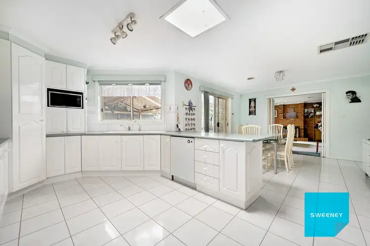 Fifth view of Homely house listing, 9 Jenny Court, Hillside VIC 3037