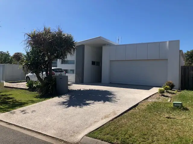 1a Wake Court