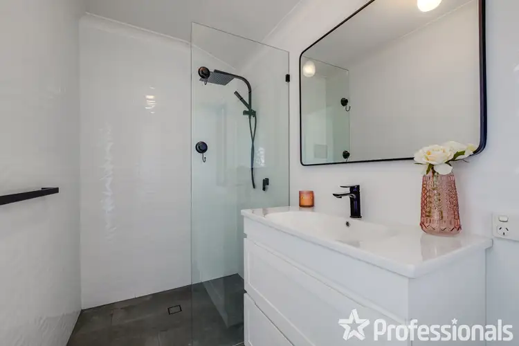 Seventh view of Homely house listing, 1 Clare Close, Caversham WA 6055