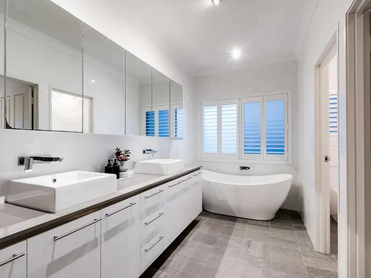 Sixth view of Homely house listing, 10 Kirkland Place, Melville WA 6156
