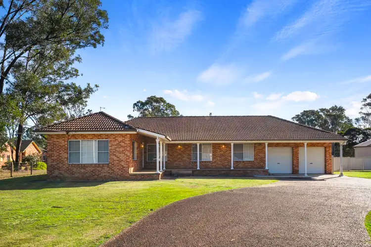 123 Robert Street