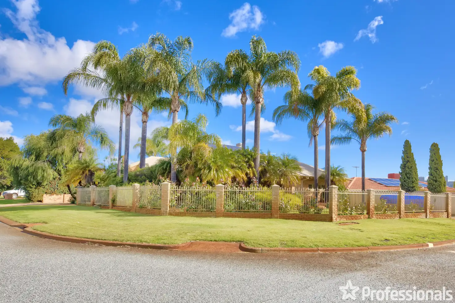Main view of Homely house listing, 2 Fuller Close, Leeming WA 6149