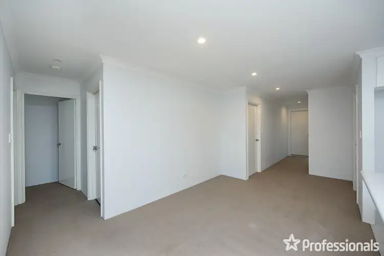 Seventh view of Homely house listing, 4/23 Bakana Loop, Landsdale WA 6065